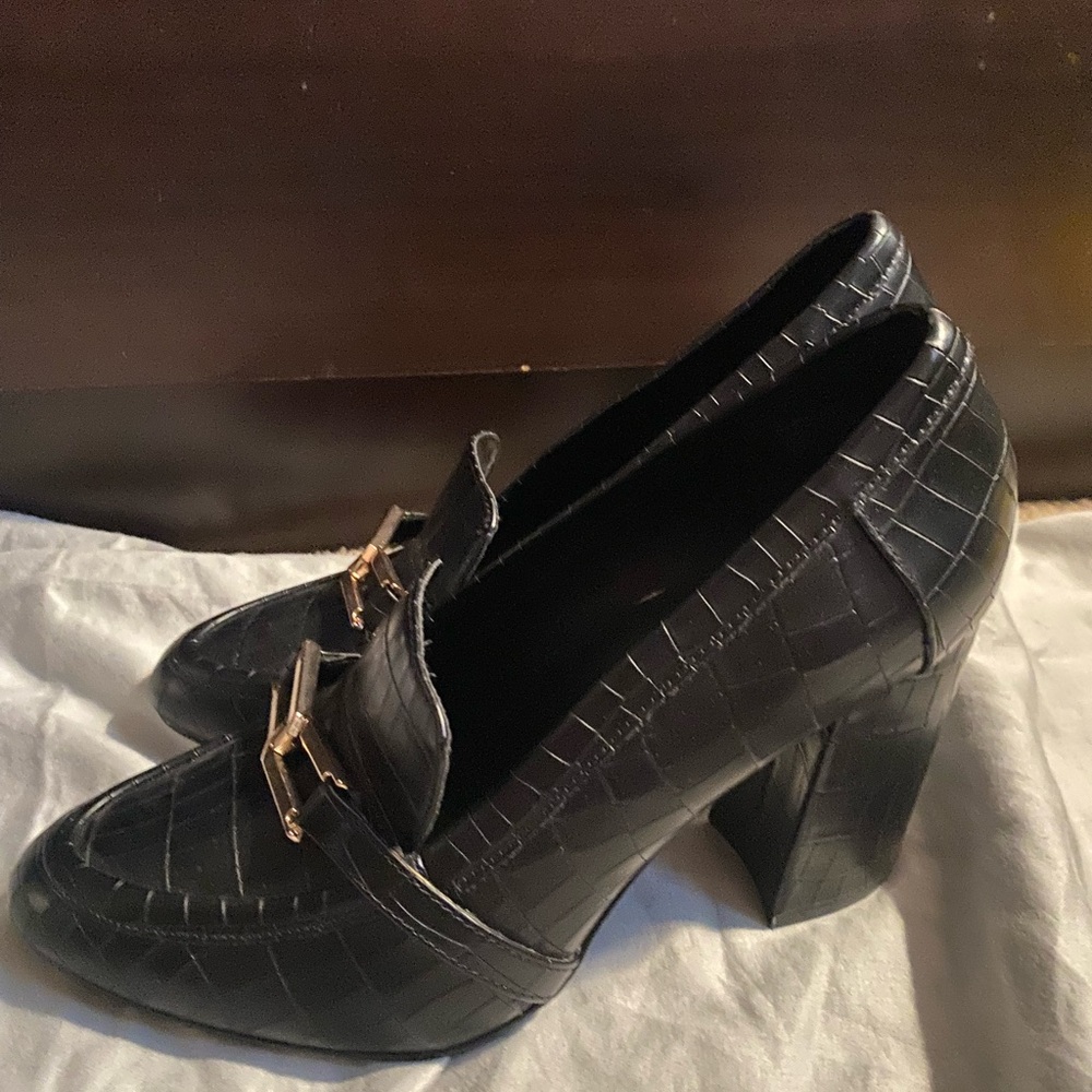 Jf buckle heels